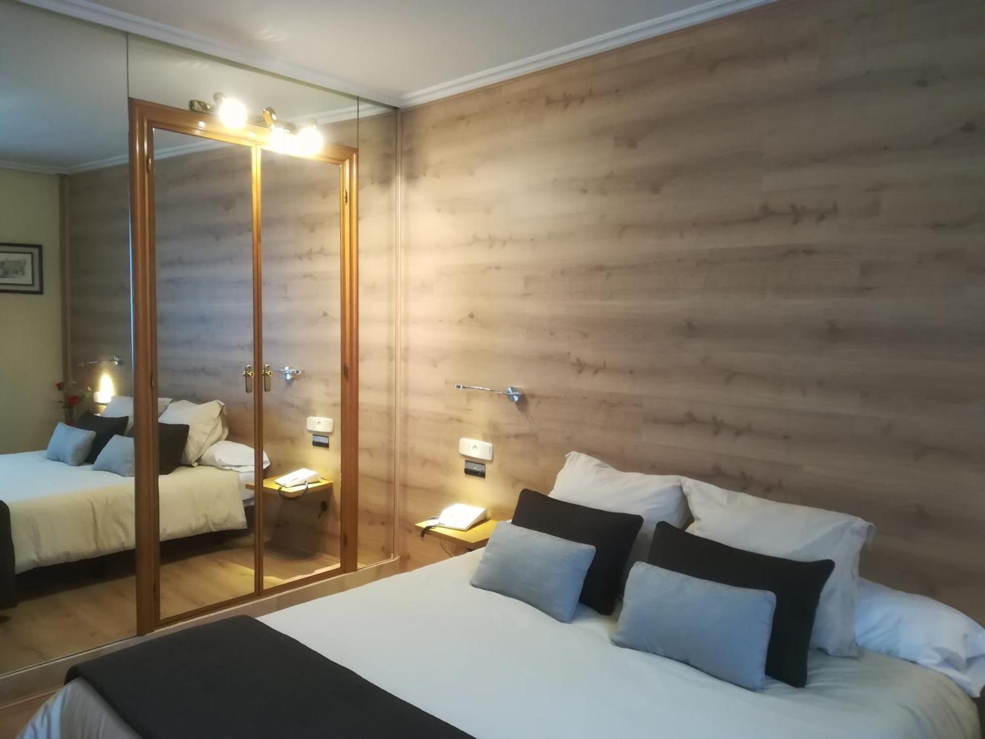 Hotel Helmantico Villares de la Reina Εξωτερικό φωτογραφία