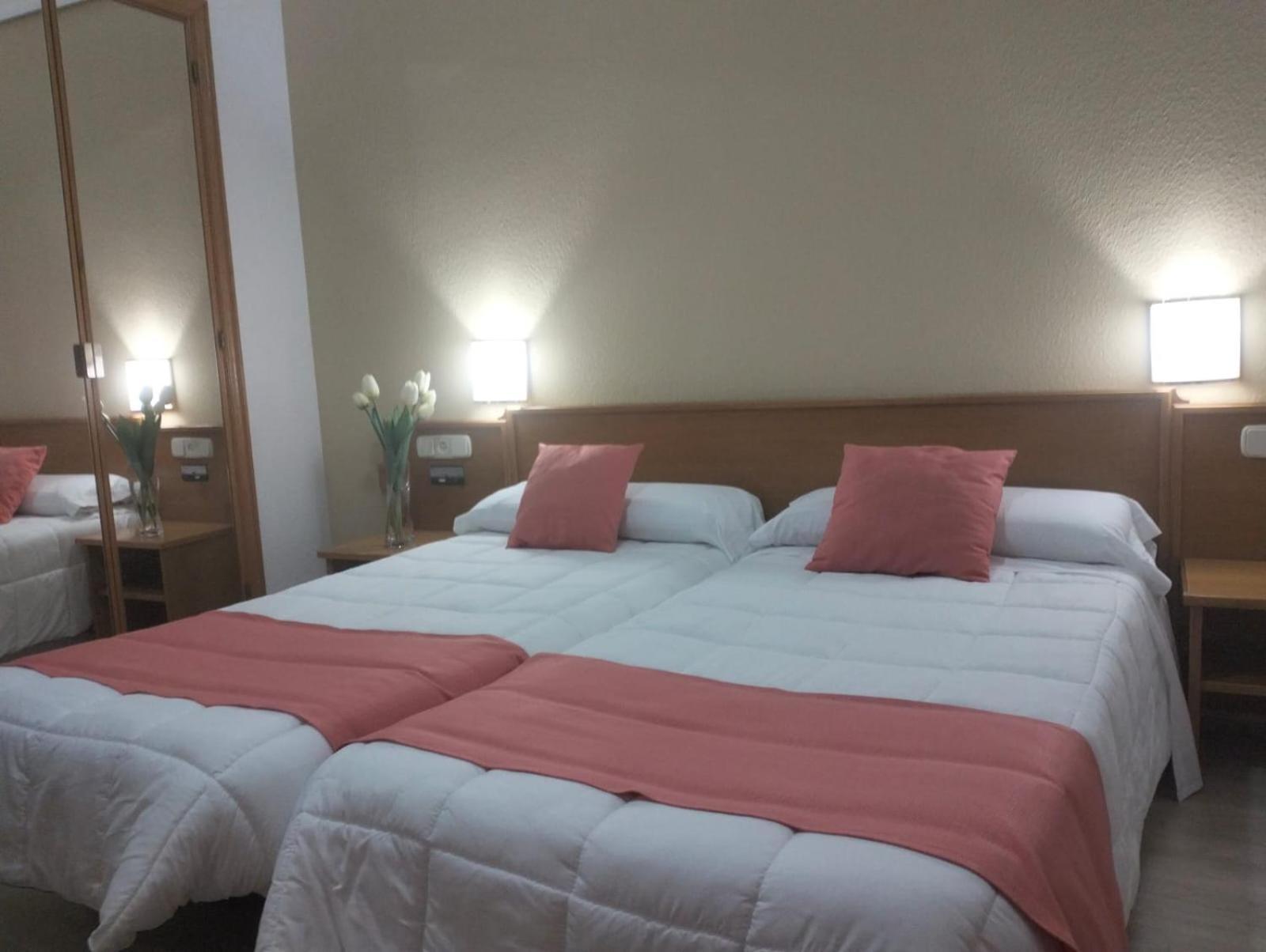 Hotel Helmantico Villares de la Reina Εξωτερικό φωτογραφία